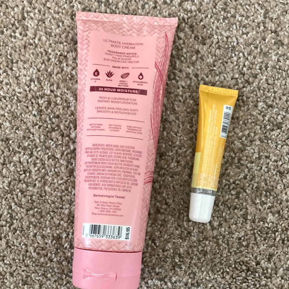 Bath & Body Works body cream and lip gloss - Picture 4 of 4